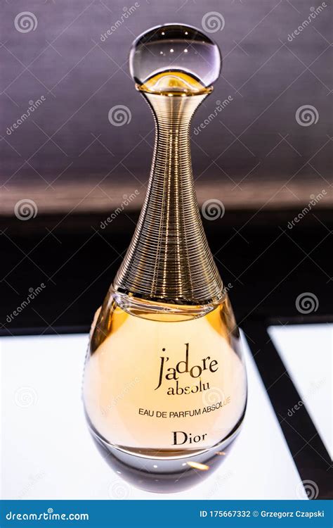 who created Dior j'adore perfume